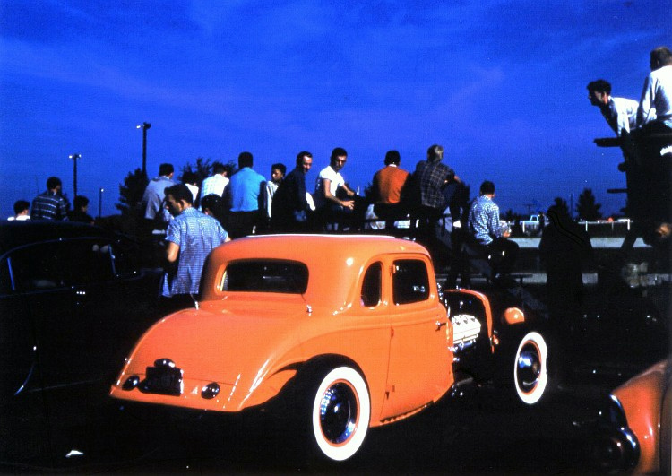 File:Jim-weeks-1934-ford.jpg