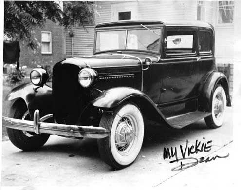 File:Dick-dean-1931-ford-victoria.jpg