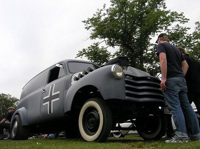 Kjetil-kvipt-1951-chevrolet-gasser-7.jpg