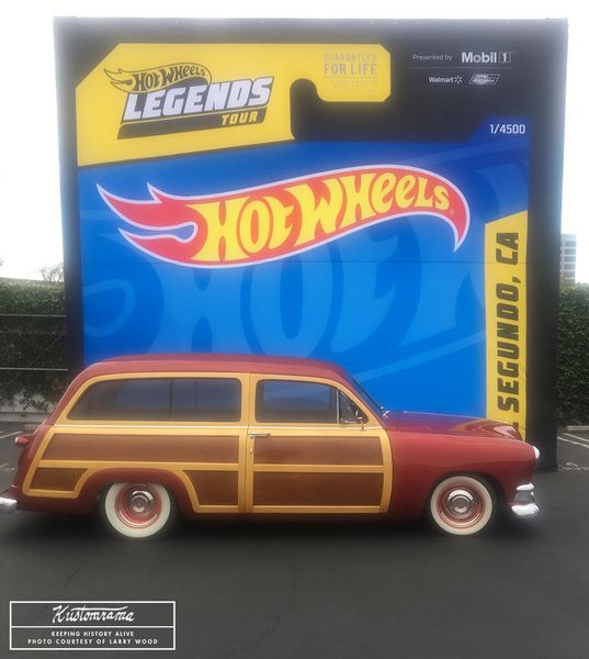 File:Larry-wood-1951-ford-woodie.jpg