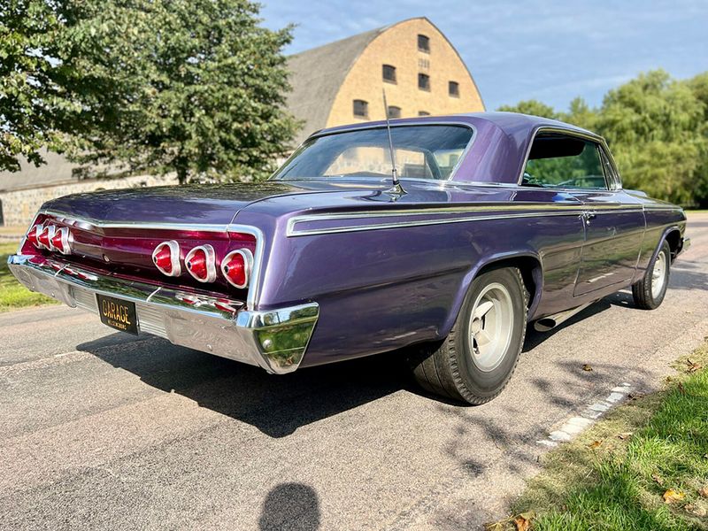 File:Miles-masa-1962-chevrolet-impala-goofy-grape14.jpg