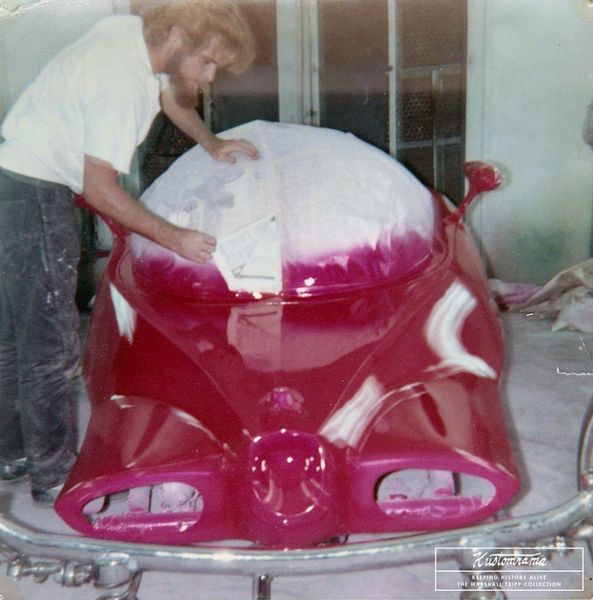 File:Larry-watson-painting-ed-roth-road-agent.jpg