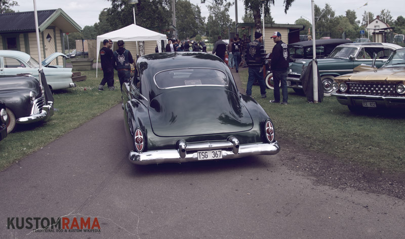 File:Magnus-karlsson-1949-oldsmobile2.jpg