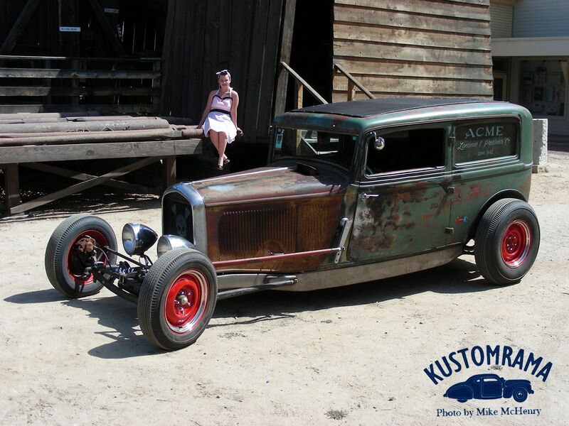 File:Mike-mchenry-1932-plymouth.jpg