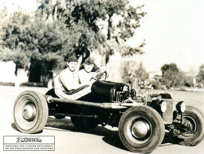 File:Bozzie-willis-Gow-Job-1944.jpg