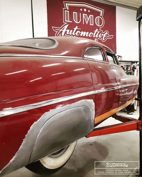 File:Lumo-automotive-mercury-custom-fender-skirts.jpg