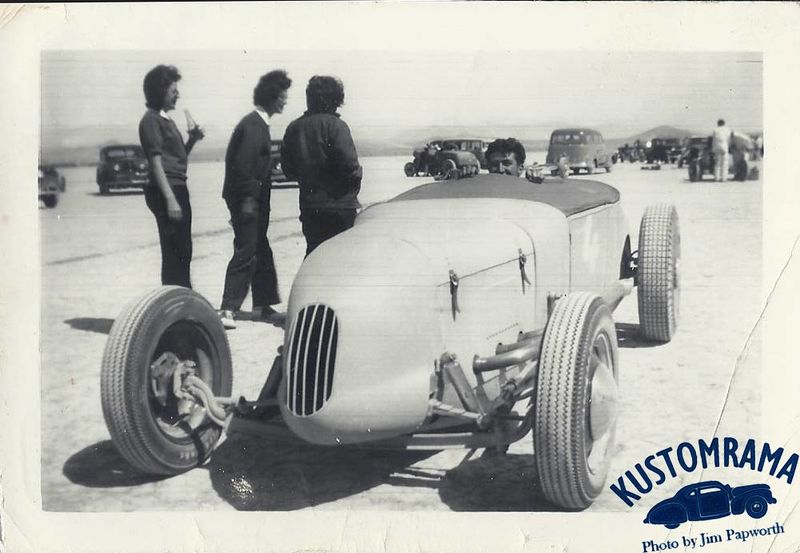 File:Chuck-quesnel-1927-ford2.jpg