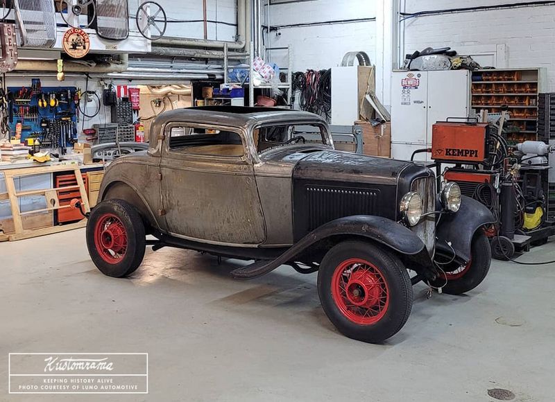 File:Lumo-automotive-chopped-1932-ford-hot-rod.jpg