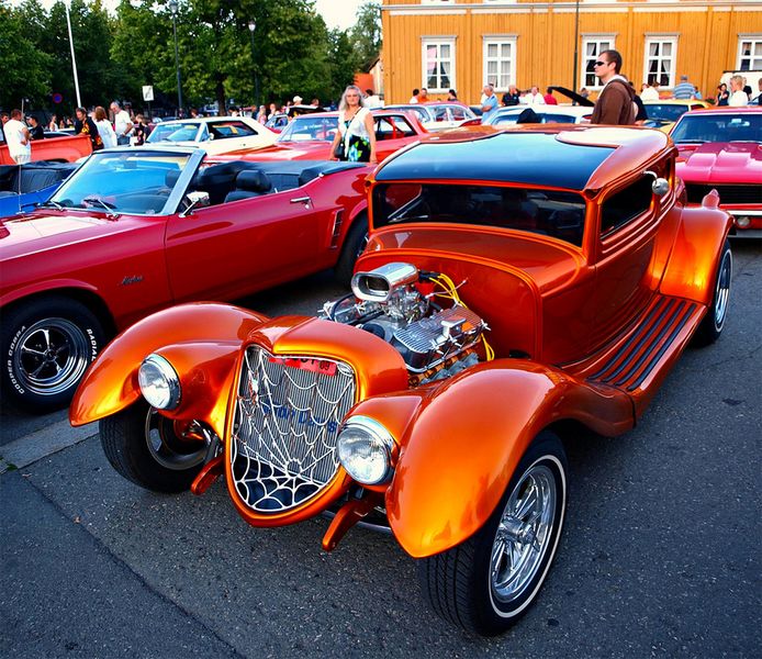 File:Glowing-coupe-harald-sannum5.jpg