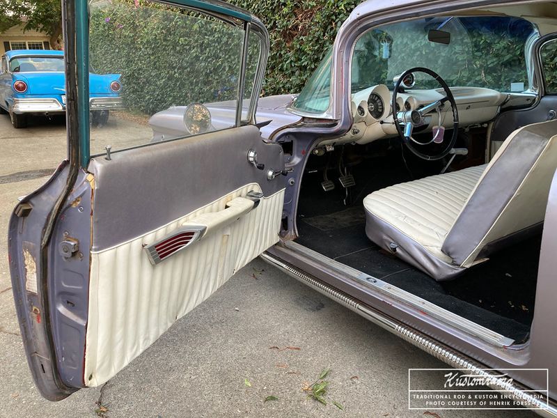 File:Henrik-forss-1959-chevrolet-biscayne-survivor-custom-for-sale-2020-no19.jpg
