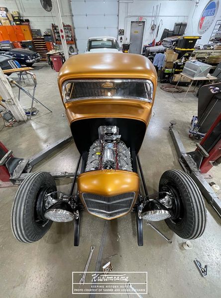 File:Tanner-logan-kucharek-1932-ford-3-window-coupe-hot-rod17.jpg