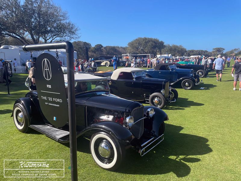 File:Amelia-island-concours-delegance-2022-1932-ford.jpg