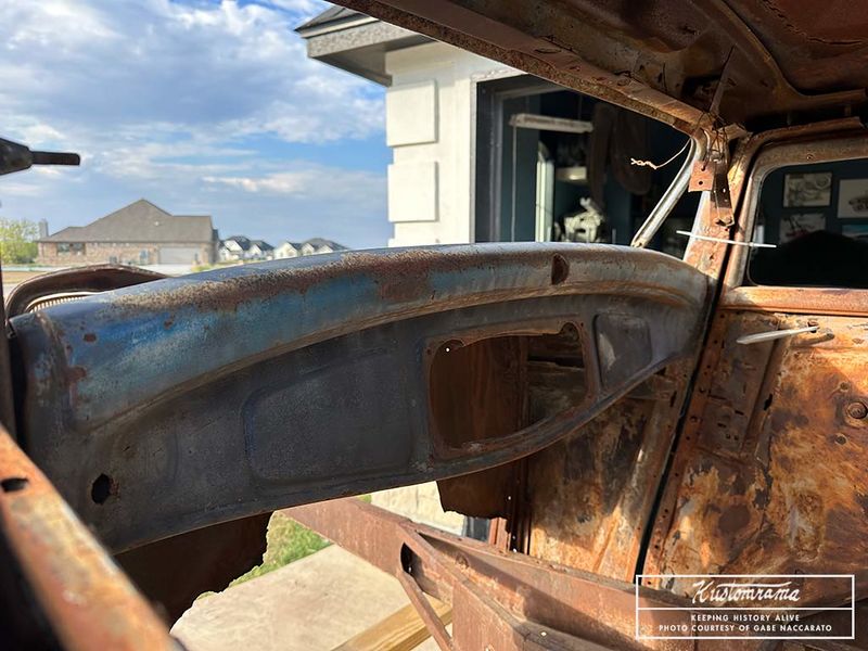 File:Gabe-naccarato-1932-ford-3-window-coupe-hot-rod3.jpg