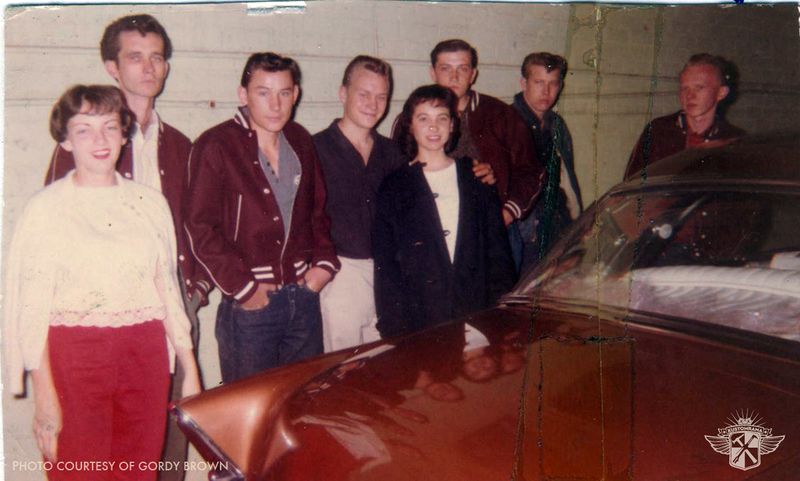 File:Ron-lerdahl-1952-ford-victoria3.jpg