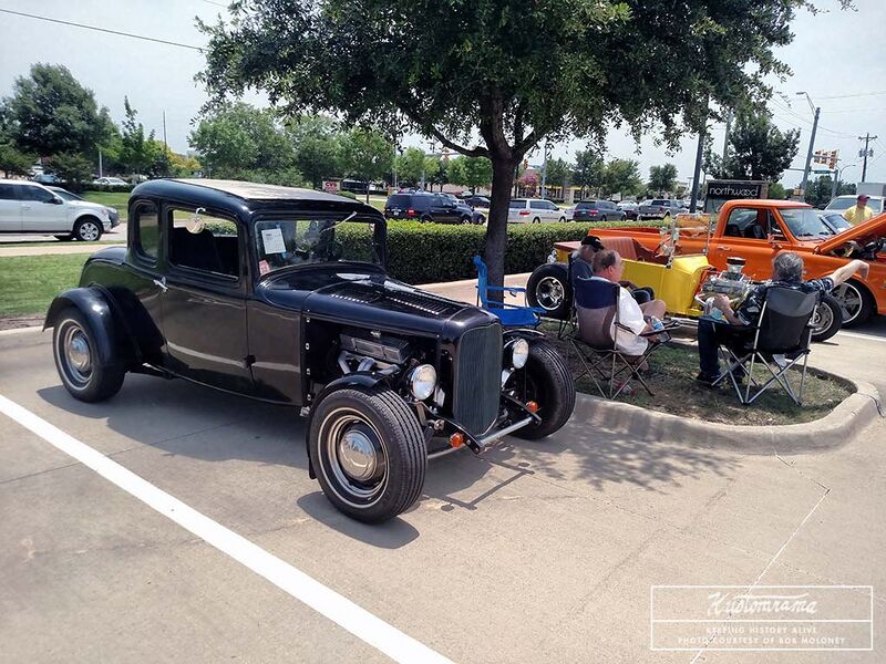 File:Bob-moloney-1932-ford-five-window-coupe-22.jpg