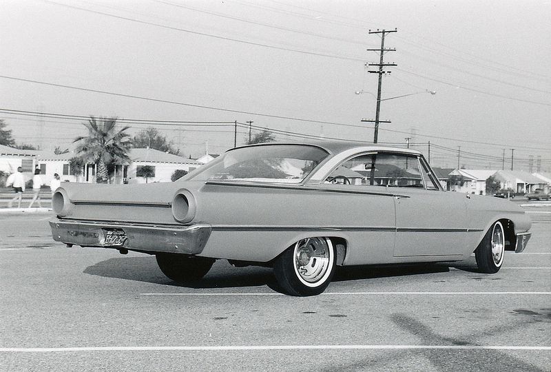 File:Howard-gribble-1961-ford-starliner4.jpg