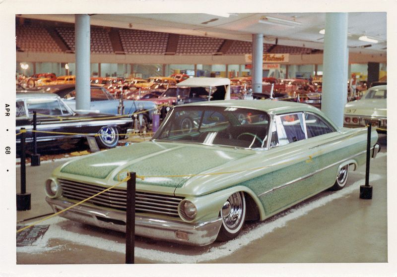 File:Carl-darling-1961-ford-starliner.jpg