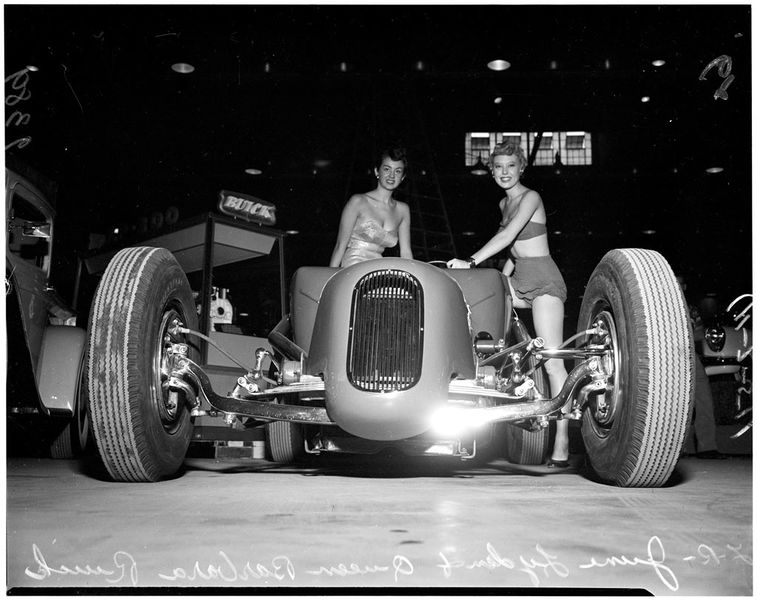 File:Motorama-1951-pan-pacific5.jpg
