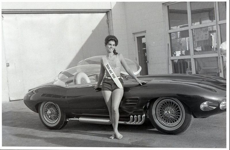 File:Bobby-freedman-1962-jaguar2.jpg