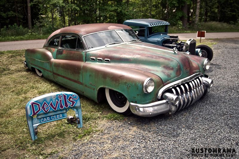 File:Kustomrama-pistons-rumble-2016-14.jpg