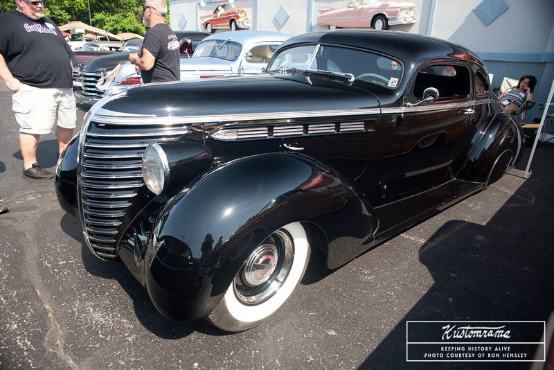 File:Custom-car-revival-2021-photos18.jpg