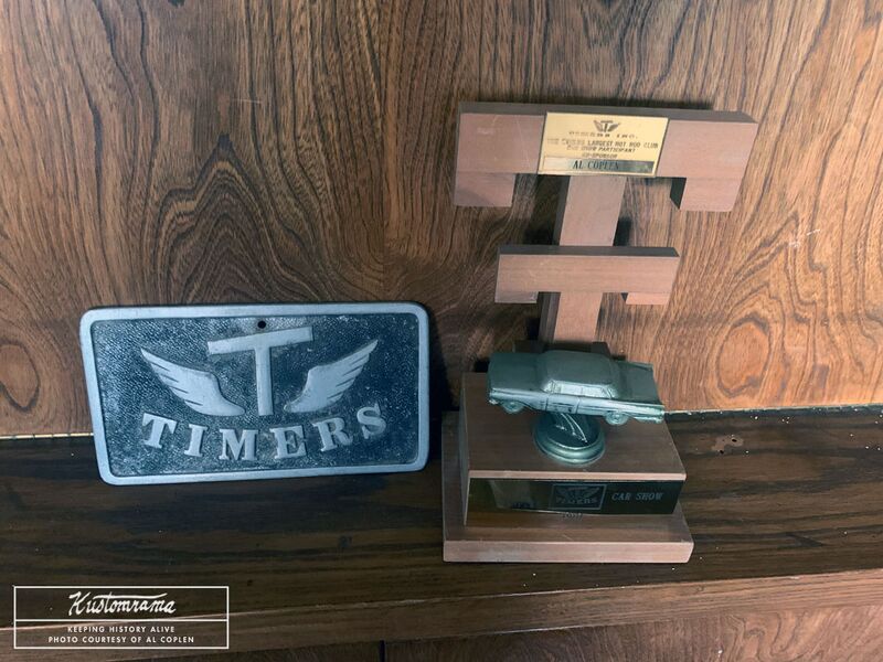 File:T-timers-of-venice-club-plaque-and-award.jpg