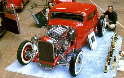 Andy-kassa-1932-ford-red2.jpg