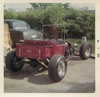 Pelle-Widholm T-bucket (17).jpg