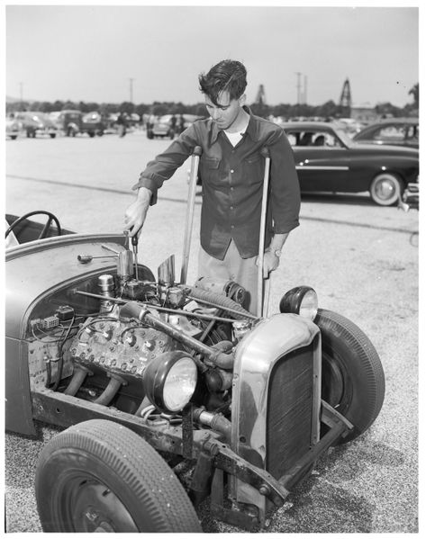 File:Val-peyton-1929-ford-2.jpg