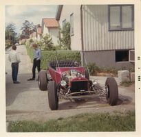 Pelle-Widholm T-bucket (13).jpg