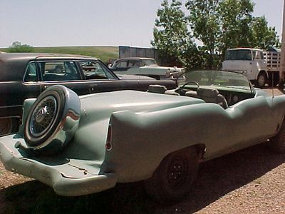 Kenneth-kamp-otter-fiberglass-car4.jpg