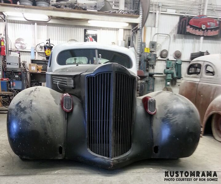 File:Ron-gomez-1939-packard3.jpg