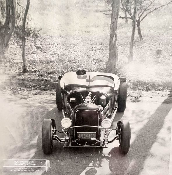 File:Duane-dewey-1929-ford3.jpg