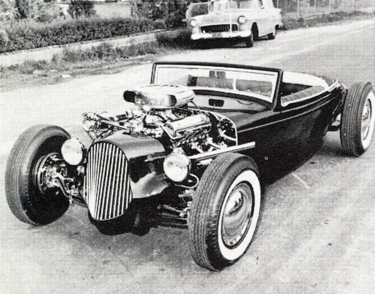 File:Joe-brienza-1934-ford.jpg
