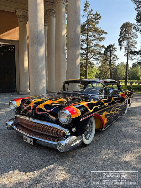File:Alexander-hernesten-1957-buick-custom-flame-paint-job30.jpg