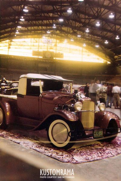 File:Dan-wittenberg-1928-ford30.jpg