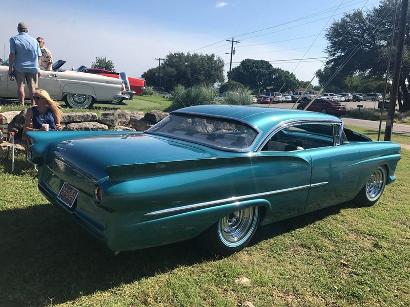 File:Ron-sweeney-1957-ford-217.jpg
