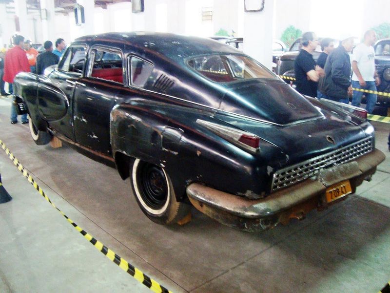 File:Tucker-1035-5.jpg