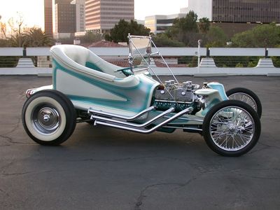 Ed-roth-outlaw-show-rod45.jpg