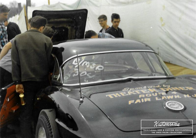 File:1962-corvette-island-dragway-1960s.jpg