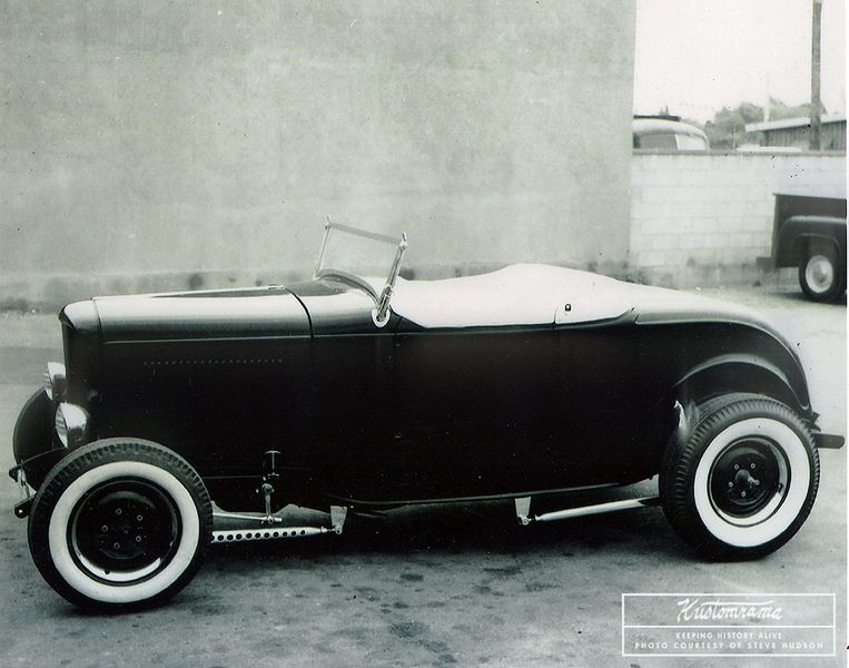 File:Don-hudson-1932-ford-roadster-the-life-of-riley-mcmullen2.jpg